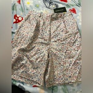 NWT Vintage Bushwacker Floral Pleated Shorts